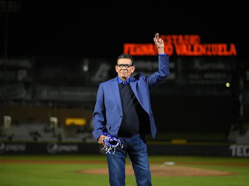 El estadio de los Naranjeros de Hermosillo en honor a Fernando Valenzuela