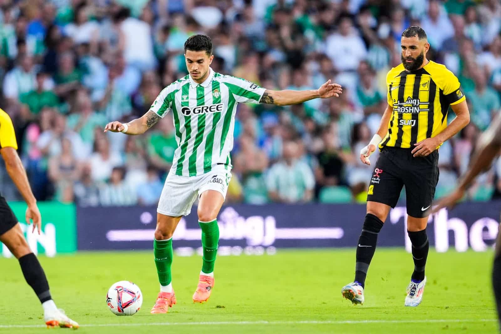 Marc Bartra AYM Sports