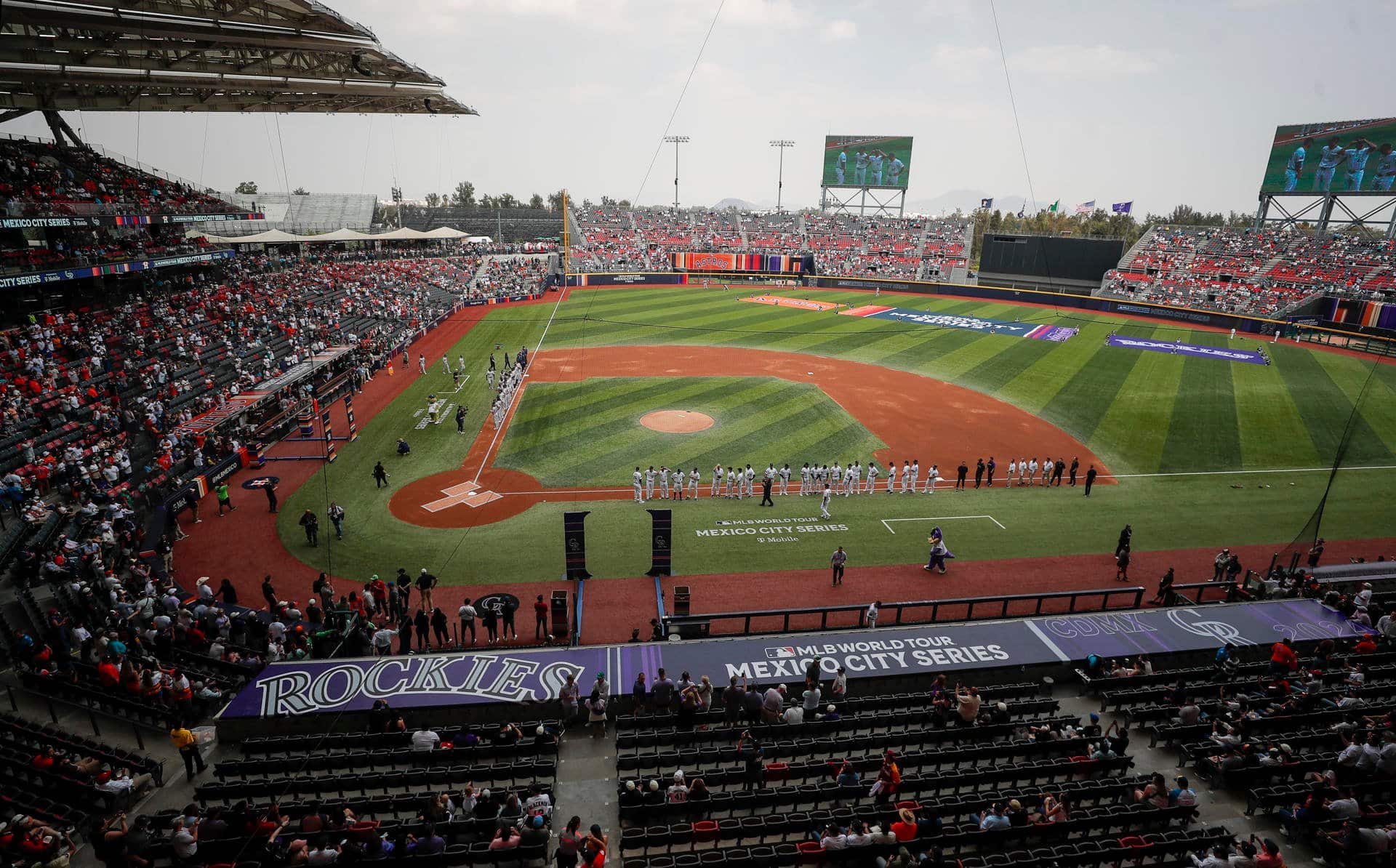 La MLB jugó en el Estadio Alfredo Harp Helú de la Ciudad de México en 2023 y 2024