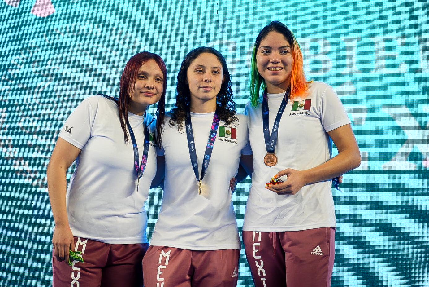 Haidee Aceves, medallista de plata en Serie Mundial de Para Natación México