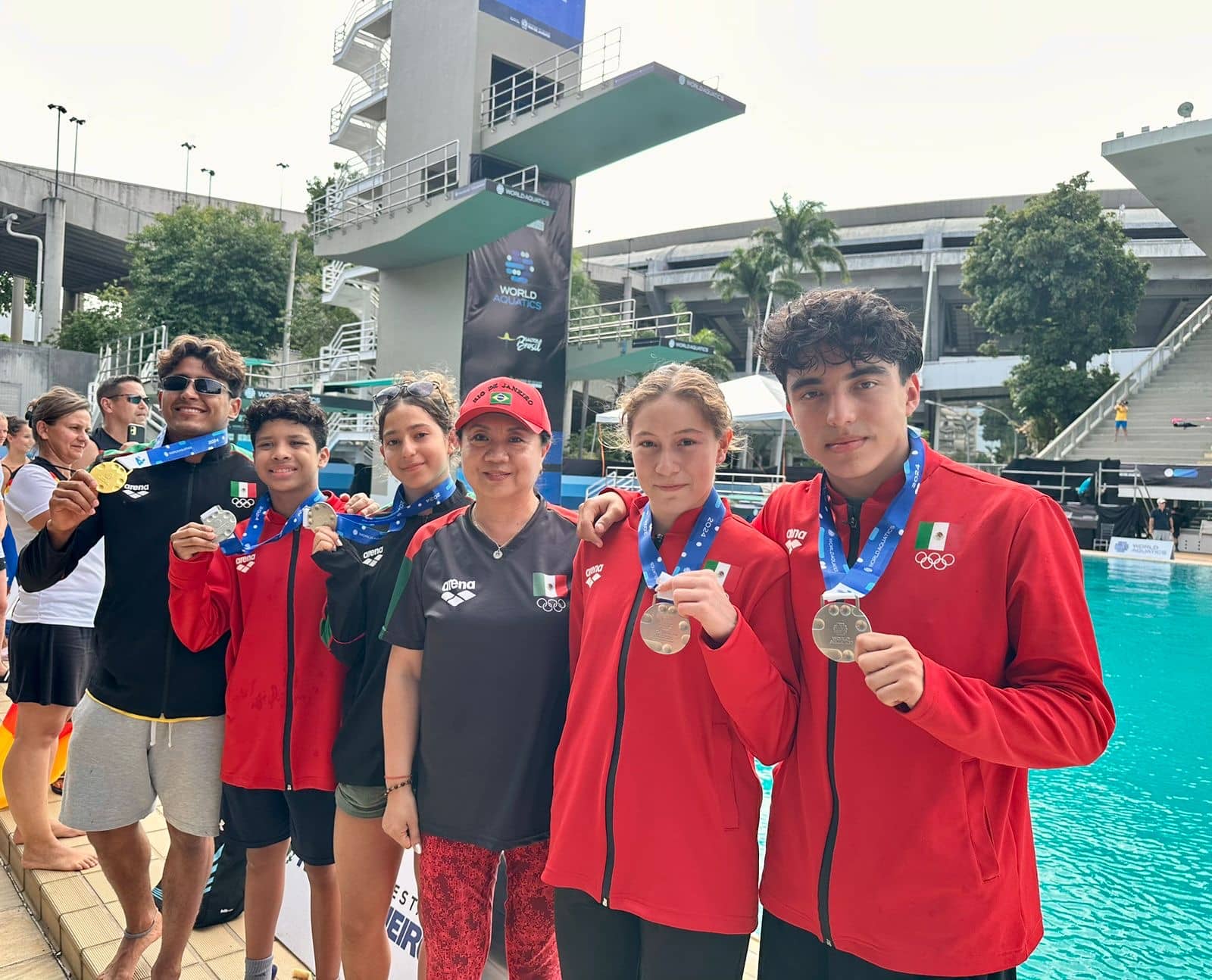 Con cuatro oros, México domina el Campeonato Mundial Juvenil de Clavados 2024 en Brasil.