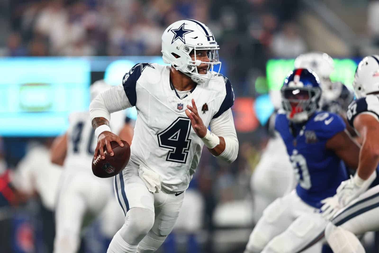 Dak Prescott AYM Sports