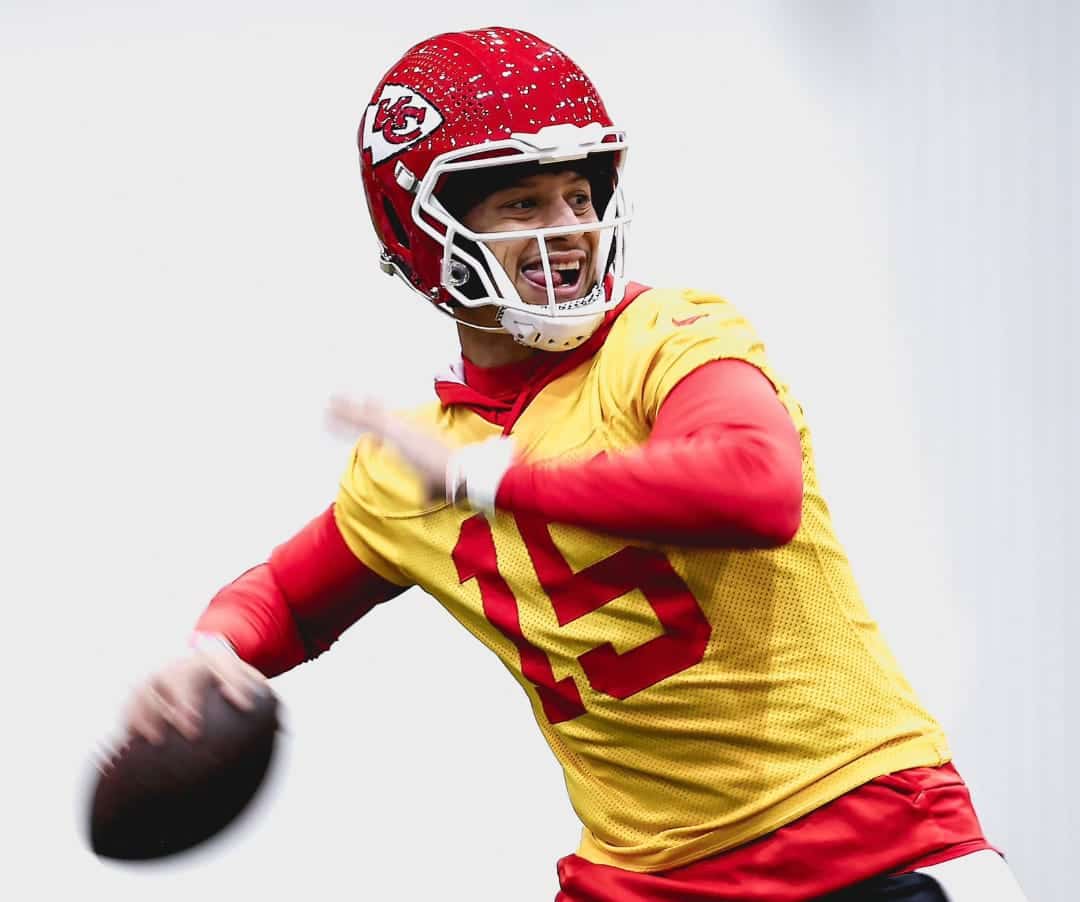 Patrick Mahomes AYM Sports