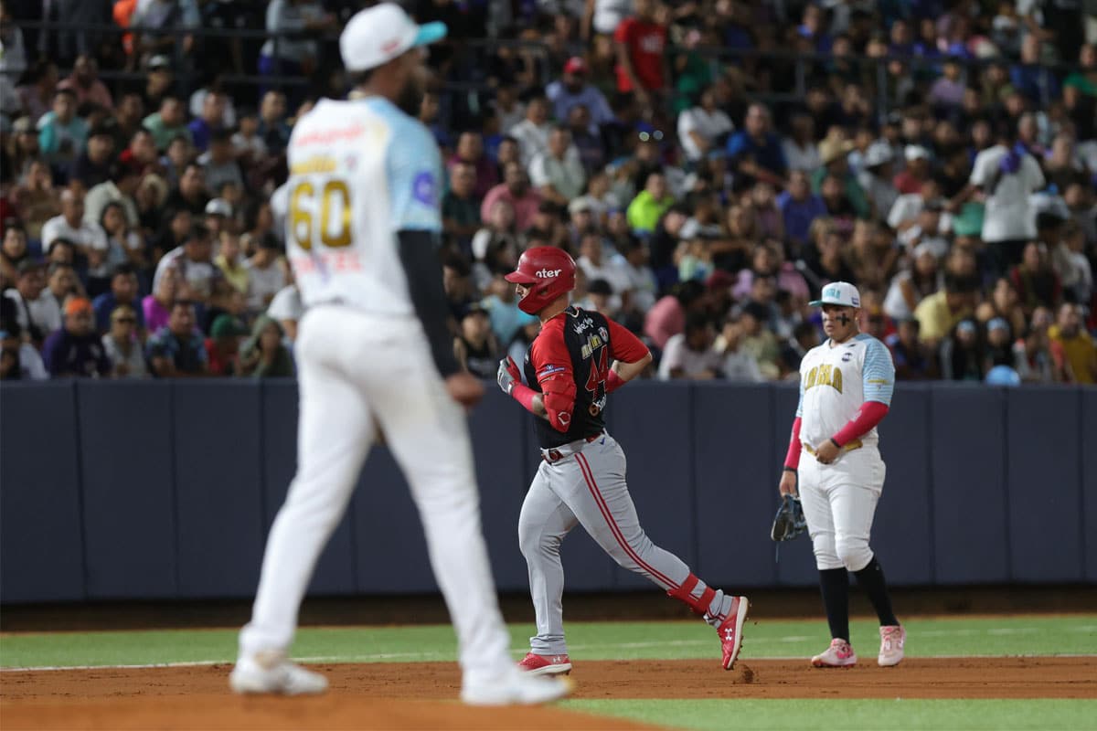 Cardenales de Lara firmó su primera victoria en la final de la LVBP 2024-2025.