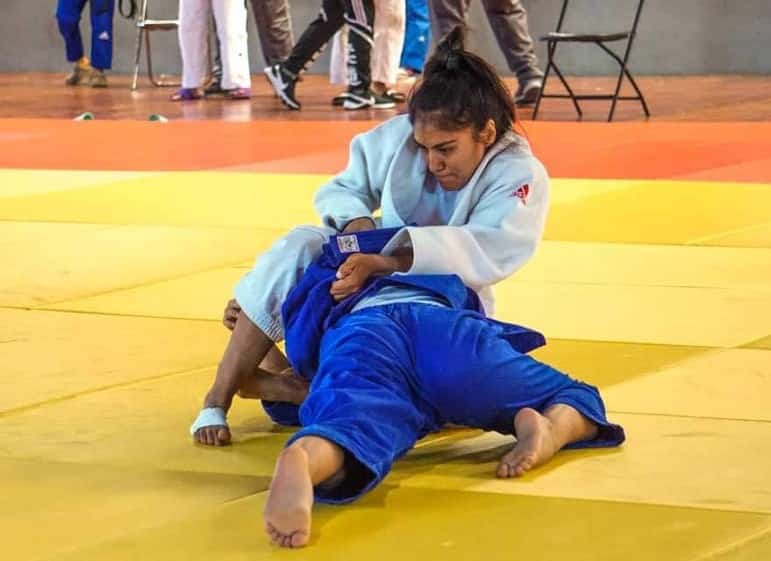 La seleccionada nacional de judo, Isabel Huitrón, durante su concentración en Villas Tlalpan.