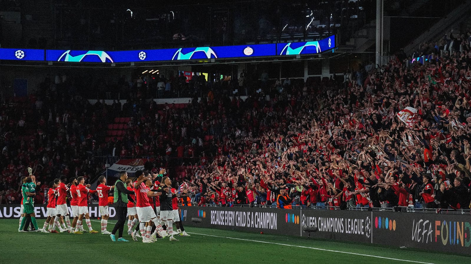 PSV Eindhoven vs Arsenal AYM Sports