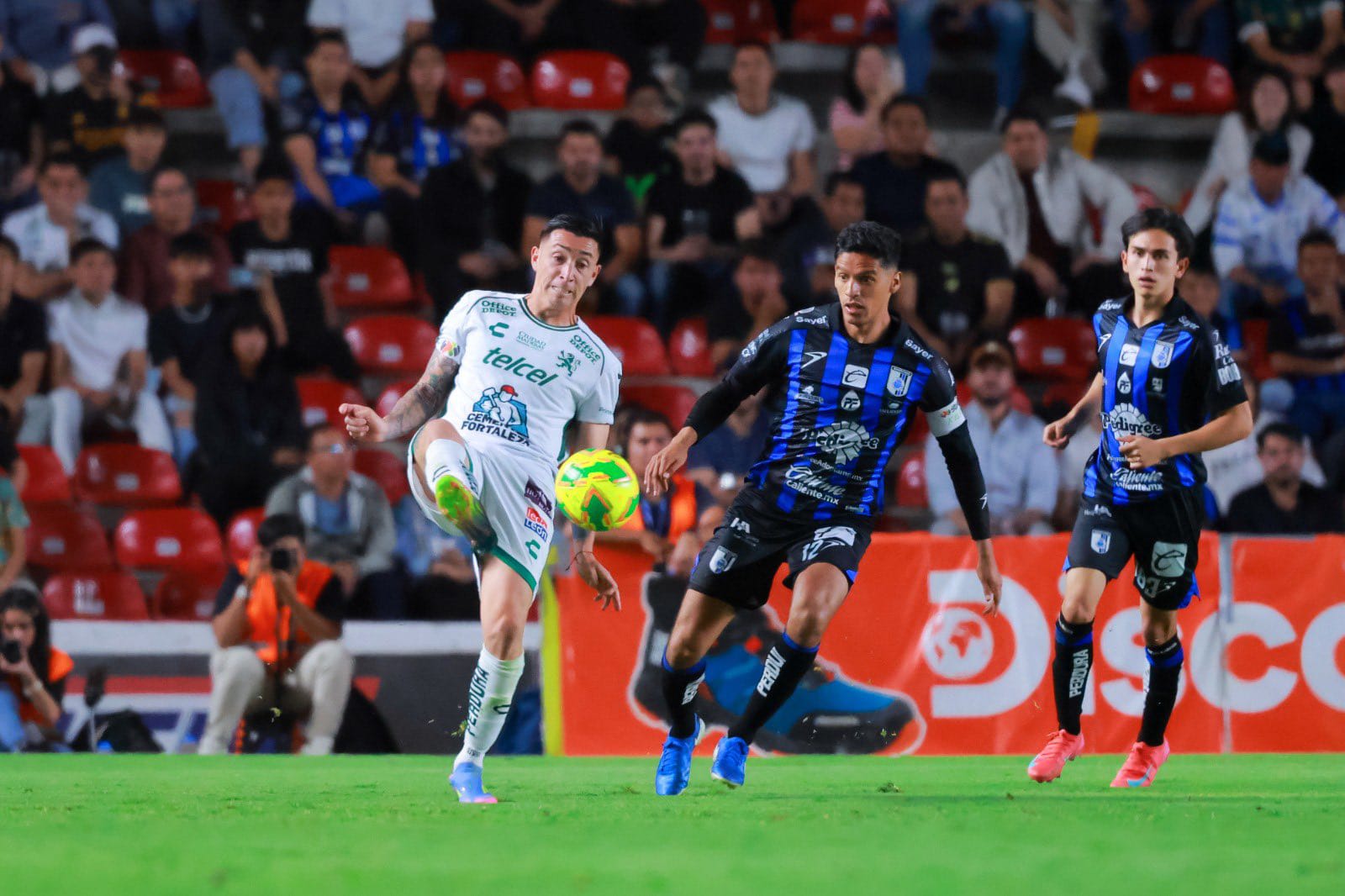 Querétari vs León FC AYM Sports