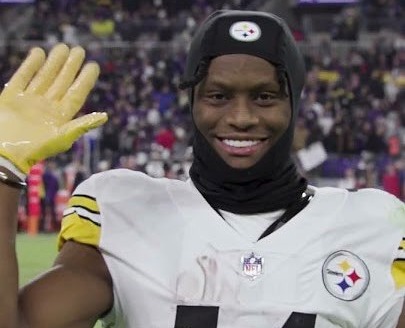 El jugador culpó a la inteligencia artificial del mensaje que presuntamente se filtró en el que llama tacaños a los Steelers.